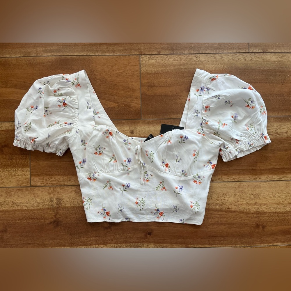 Forever 21 Boho Puff Sleeves Floral Crop Top
